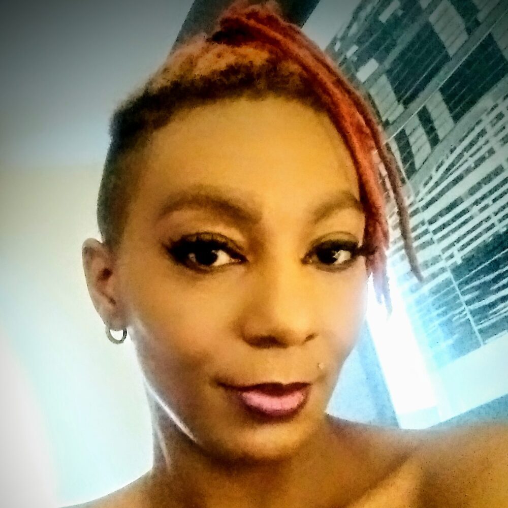 Iyana Moneé